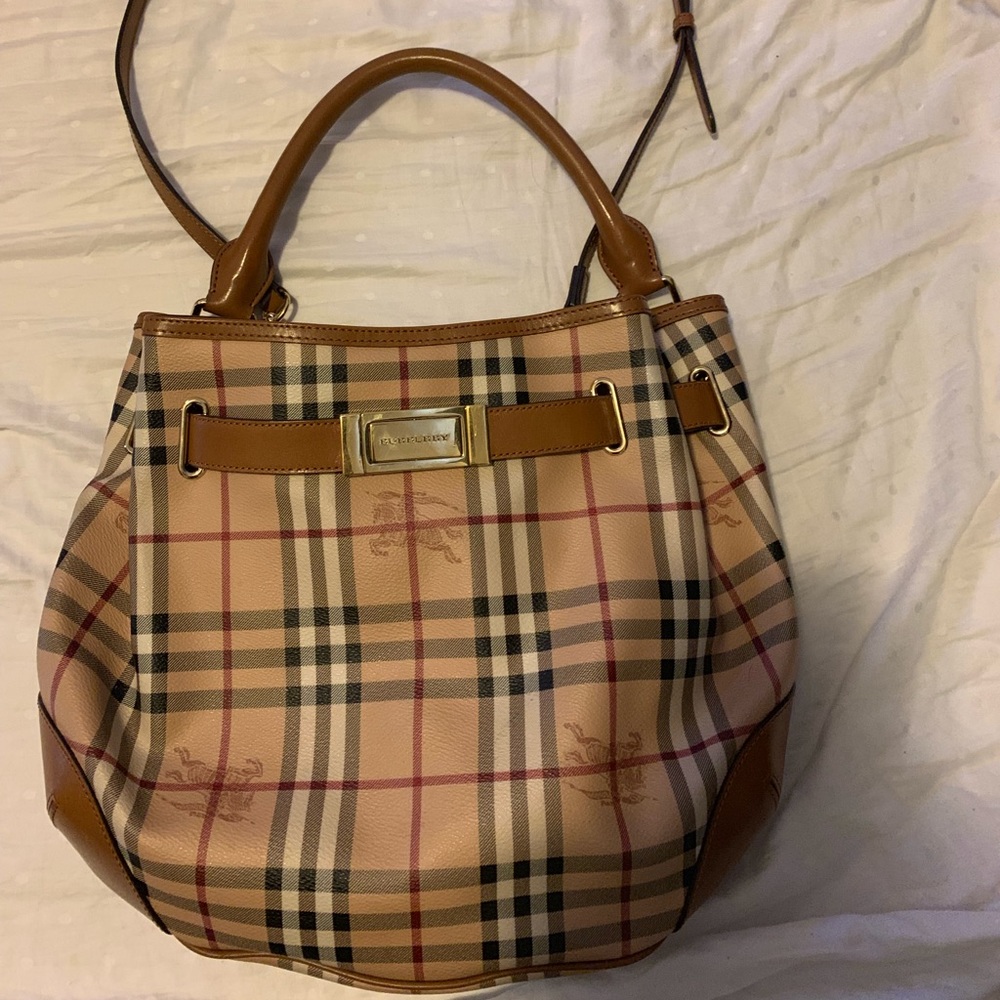 Burberry Purse - Picture 3 of 5